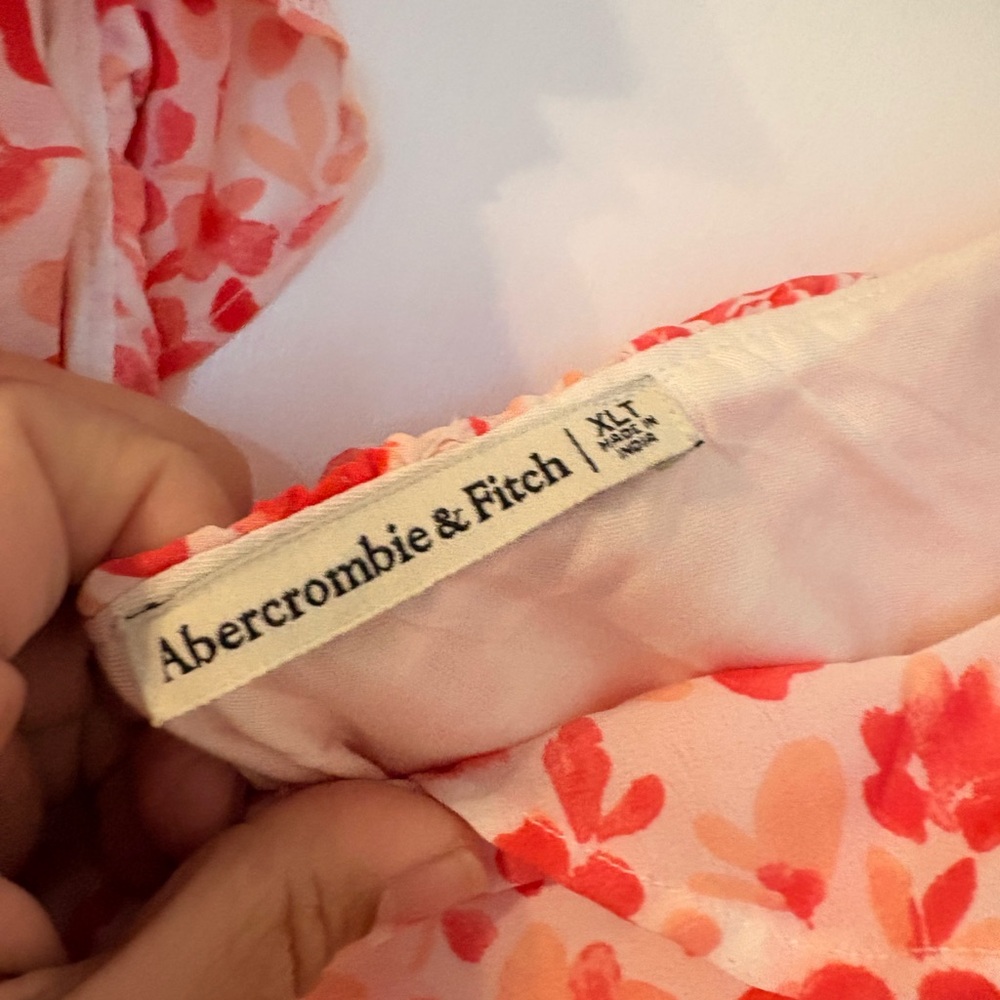 Abercrombie & Fitch Red and White Floral Dress - Picture 2 of 3